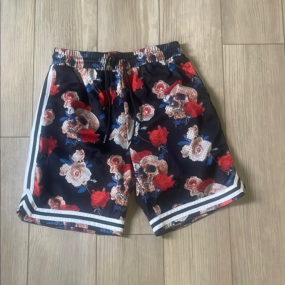 Skull and roses, tattoo inspired print athletic shorts, men’s medium